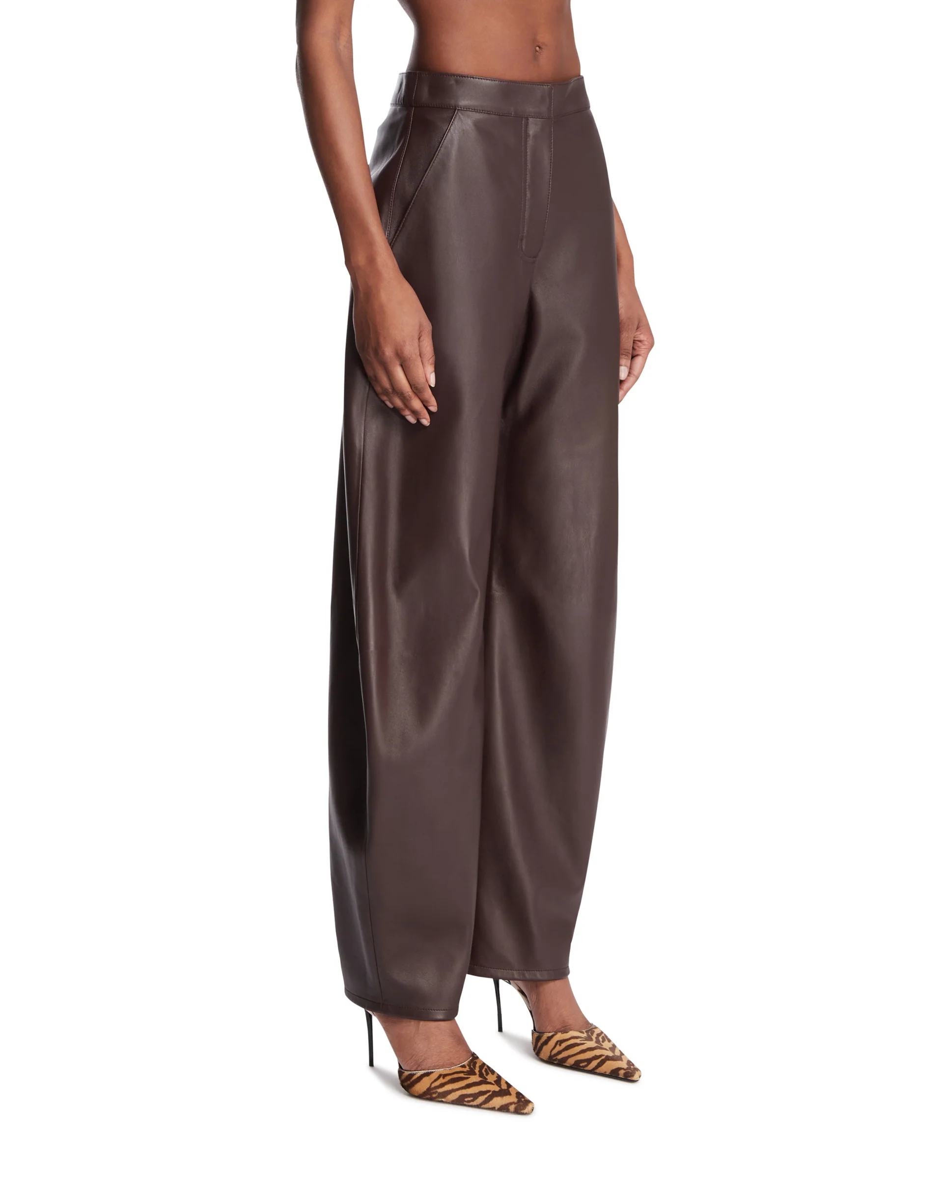 Pantaloni Arrotondati In Pelle Marroni - Image 2