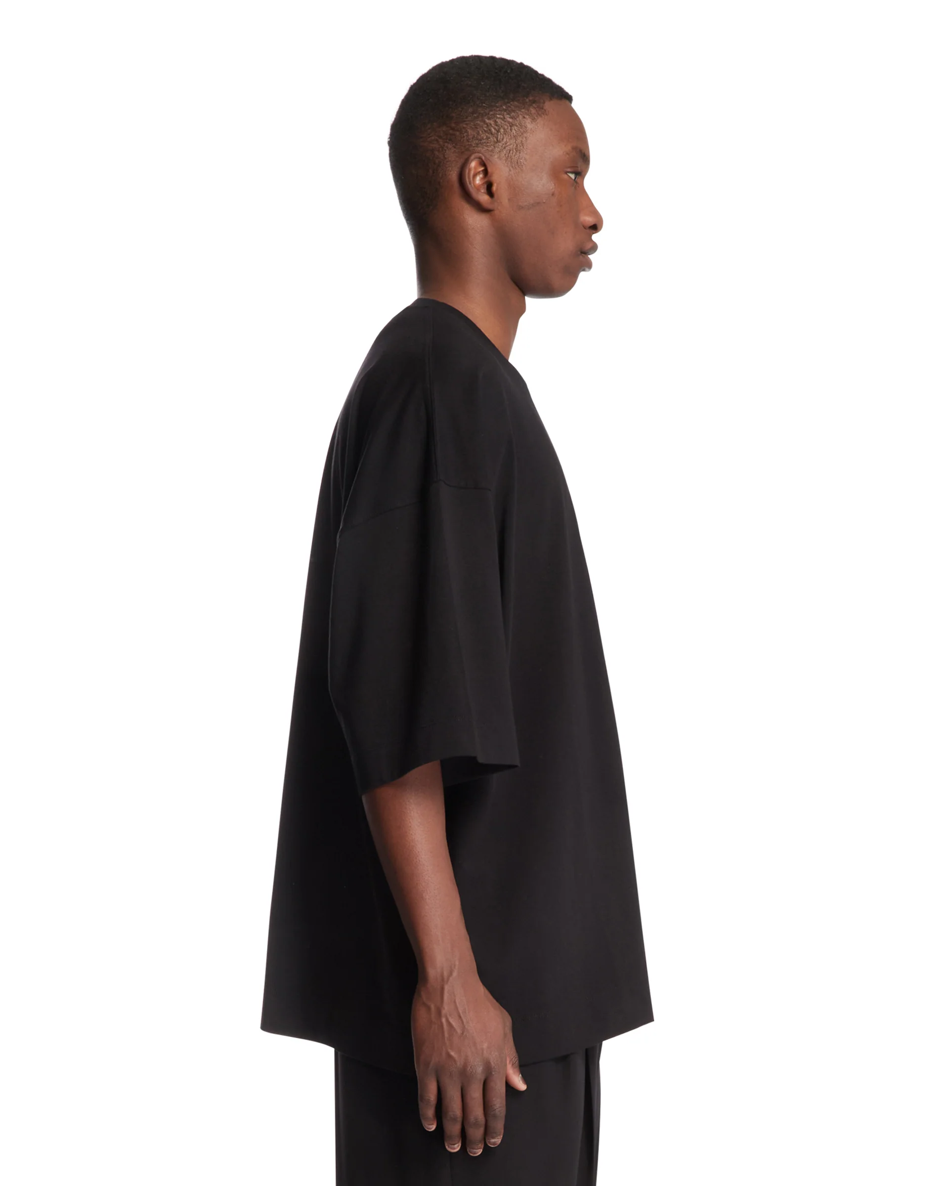 T-Shirt Oversize Nera - Image 4