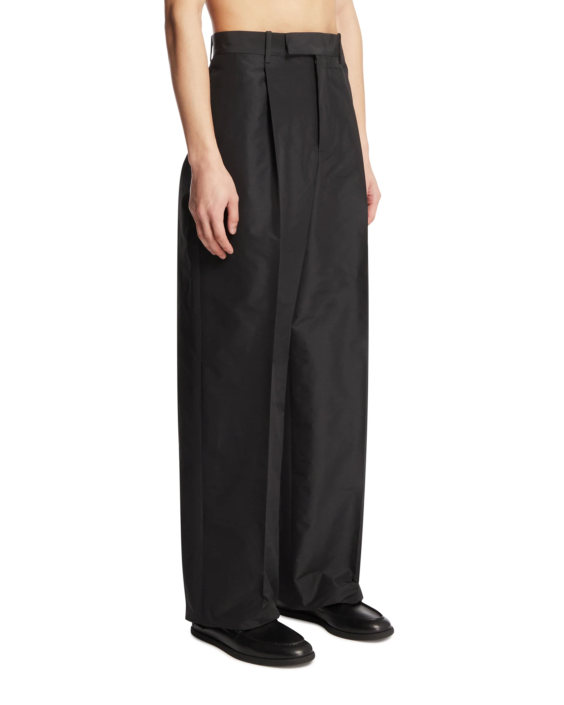 Pantaloni Con Piega Centrale Neri - Image 2