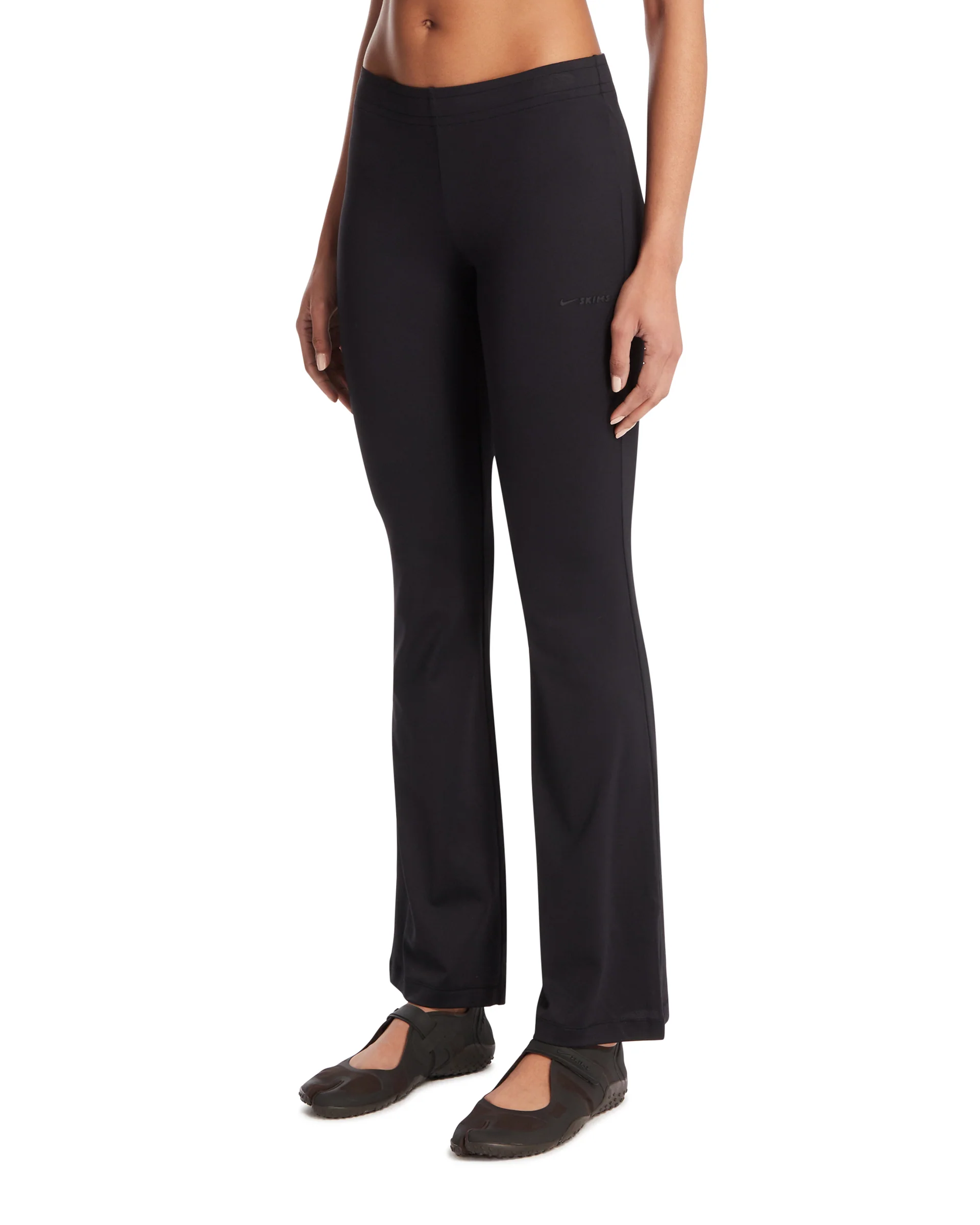 NikeSKIMS  Pantaloni A Vita Bassa Neri - Image 2