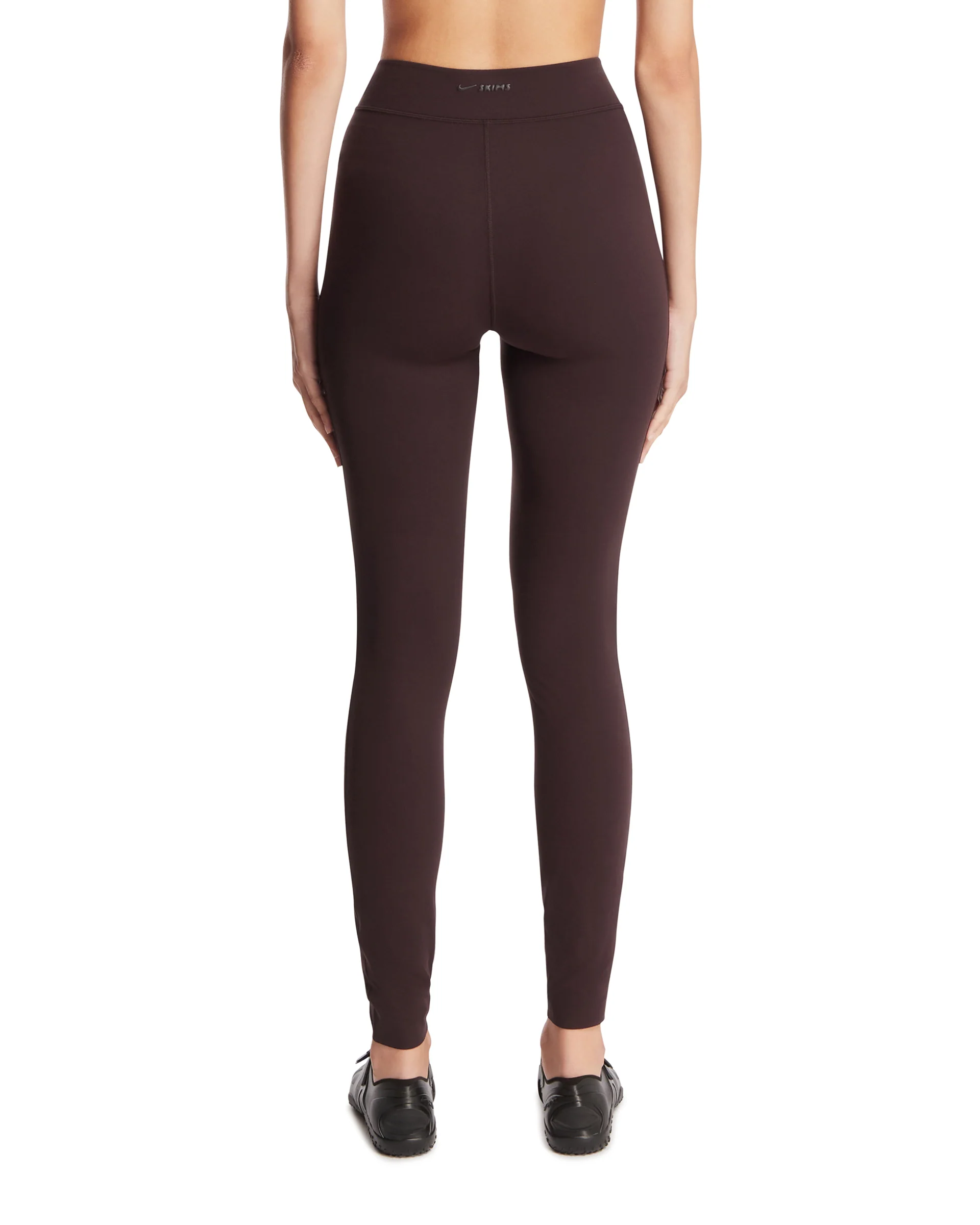 NikeSKIMS Leggings Studio Stretch Marroni - Image 5